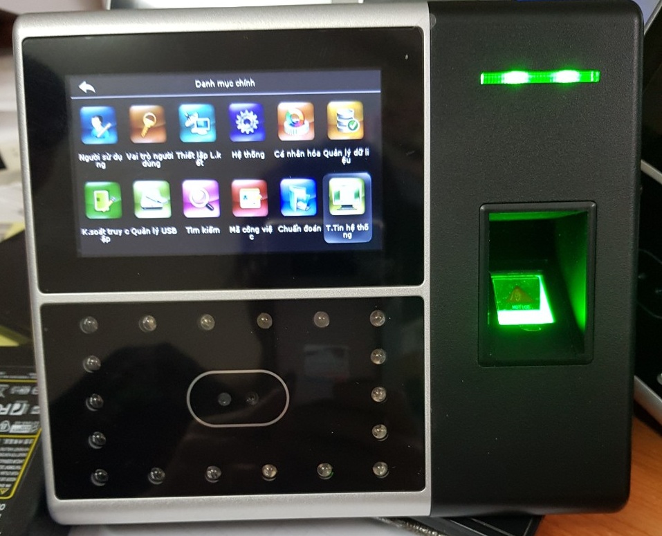 Máy chấm công Ronald Jac Iface 302